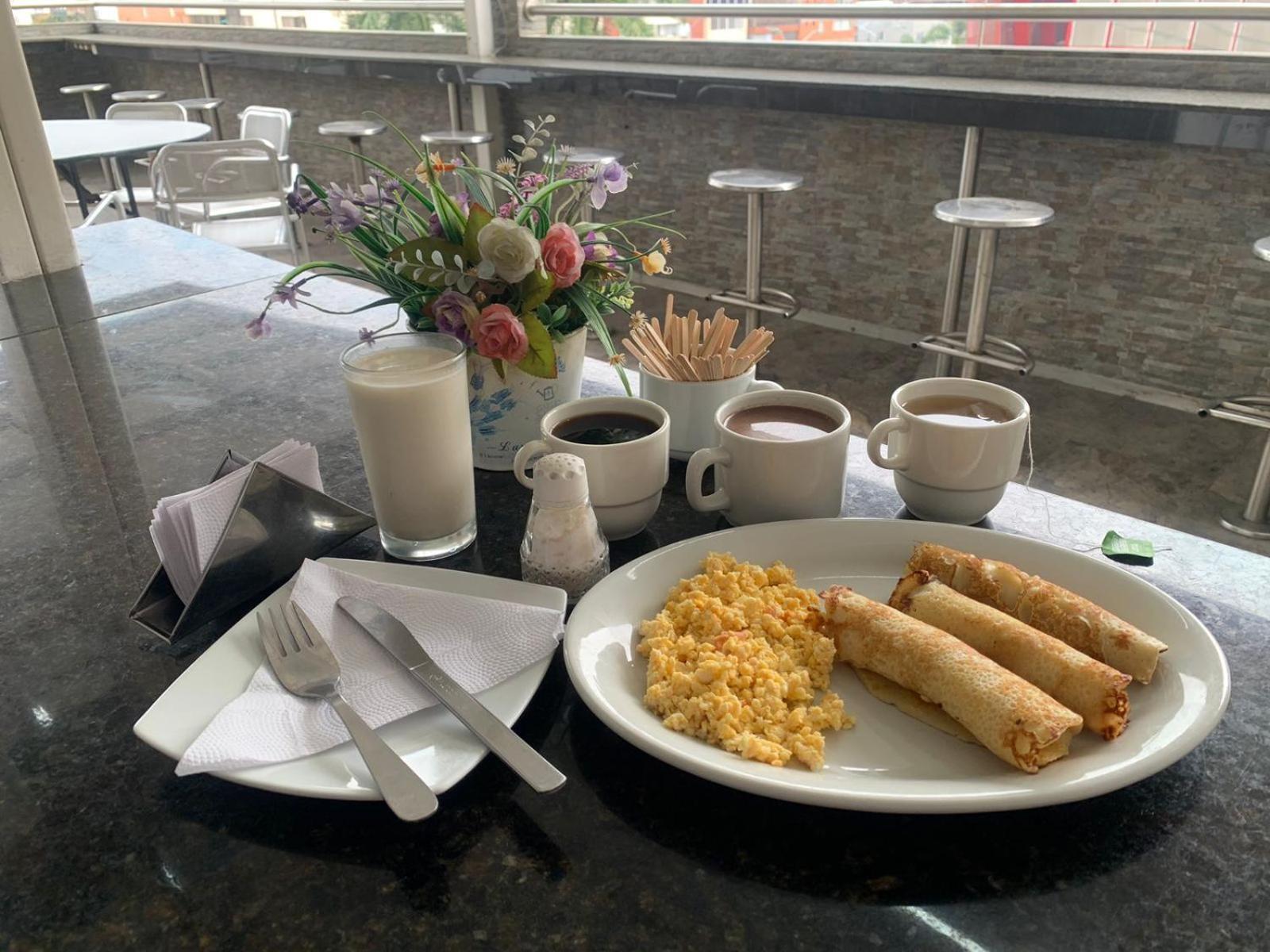 Aw Hotel Serenity Ferial بوغوتا المظهر الخارجي الصورة